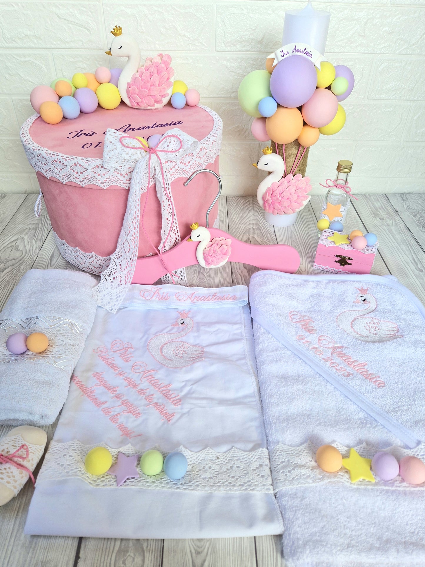 Trusou personalizat Lebada, multicolor - MiLuna Handmade
