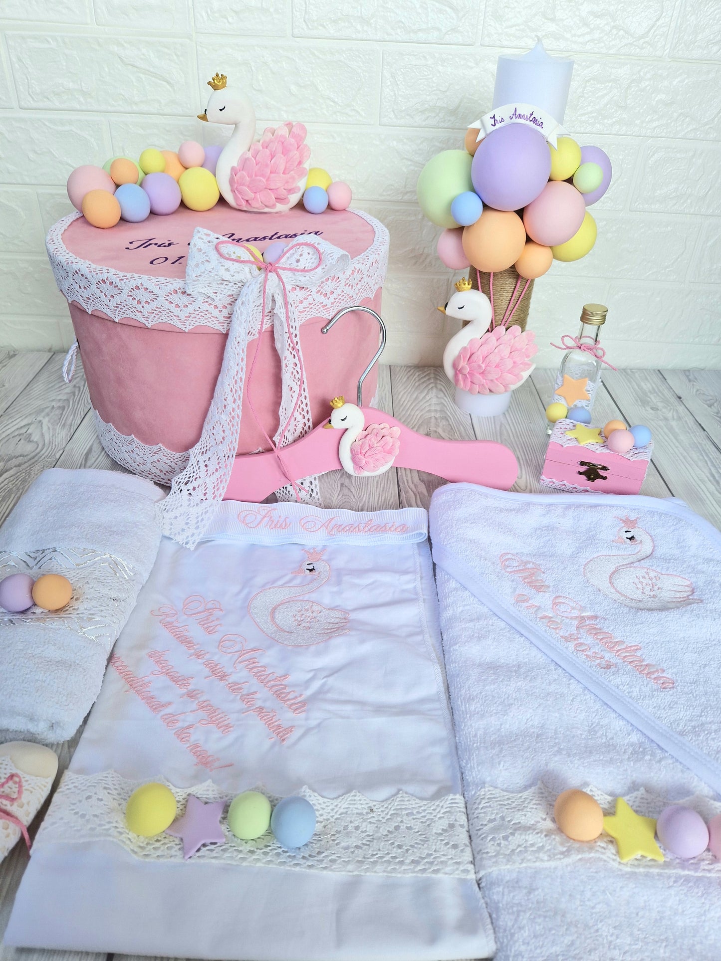 Trusou personalizat Lebada, multicolor - MiLuna Handmade