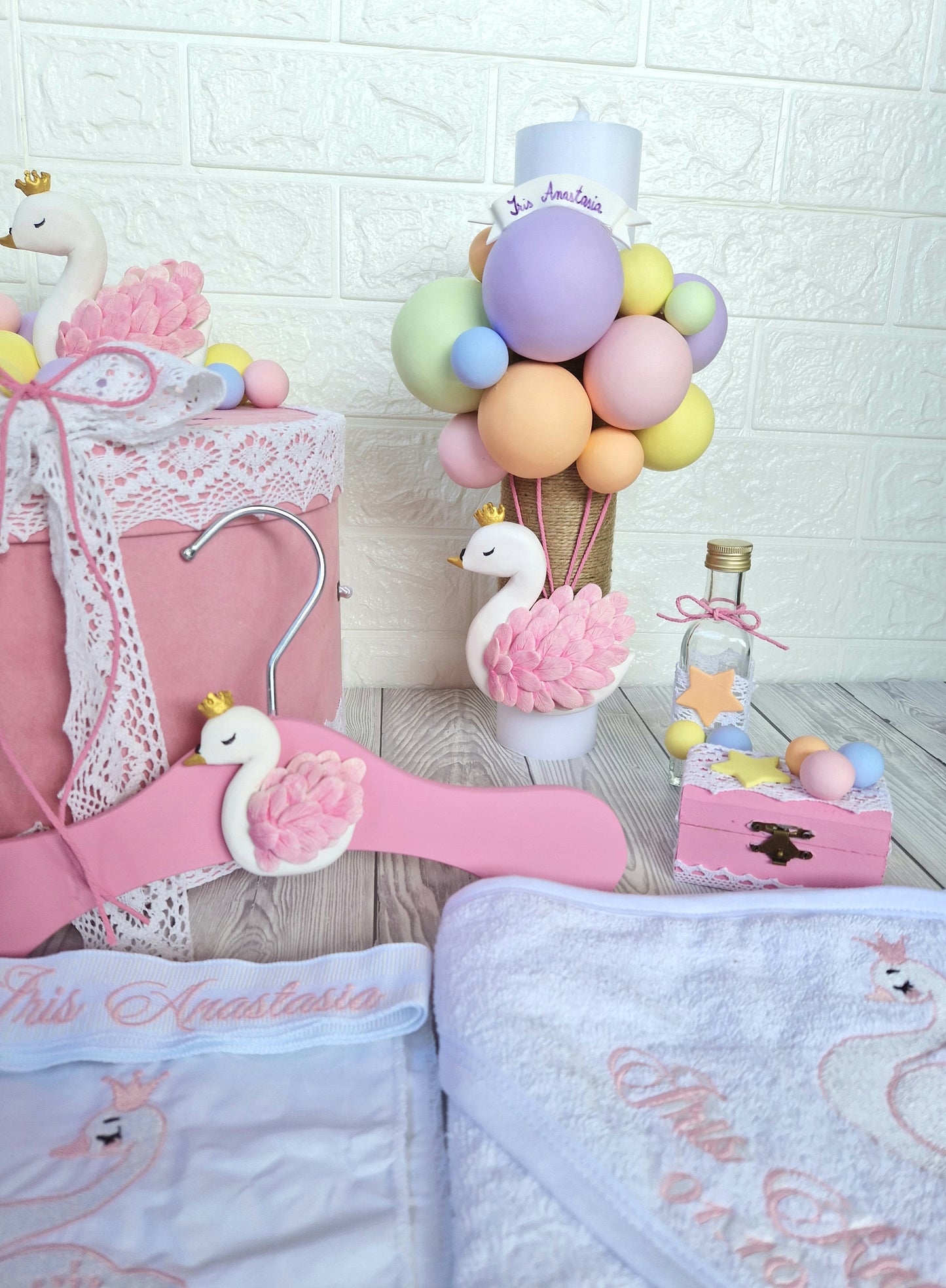 Trusou personalizat Lebada, multicolor - MiLuna Handmade