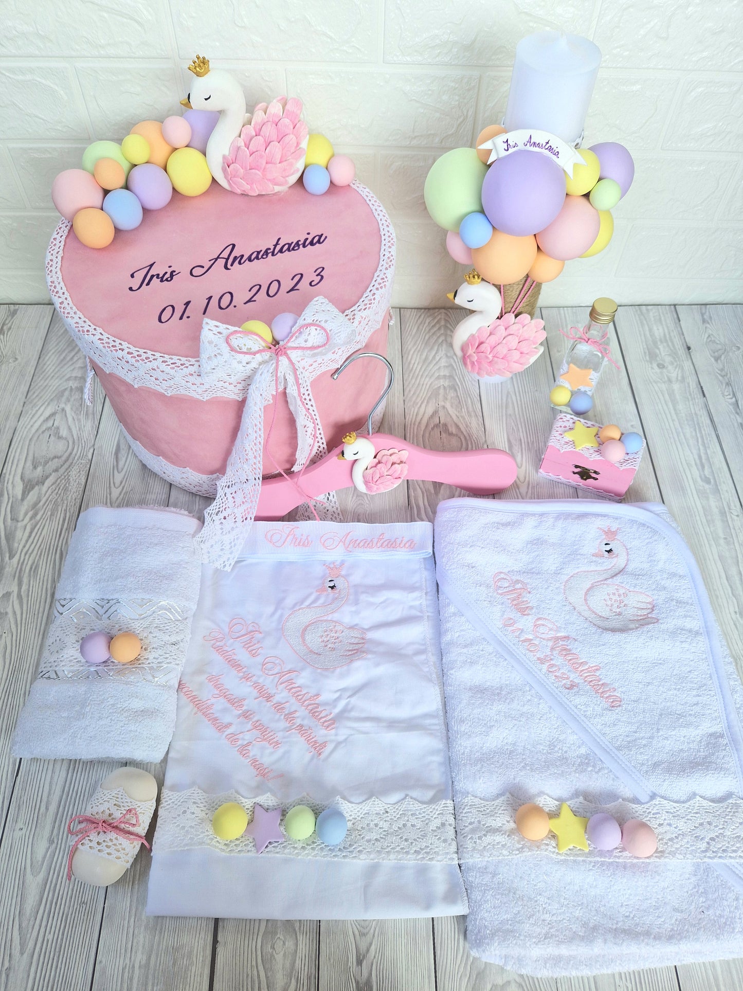 Trusou personalizat Lebada, multicolor - MiLuna Handmade
