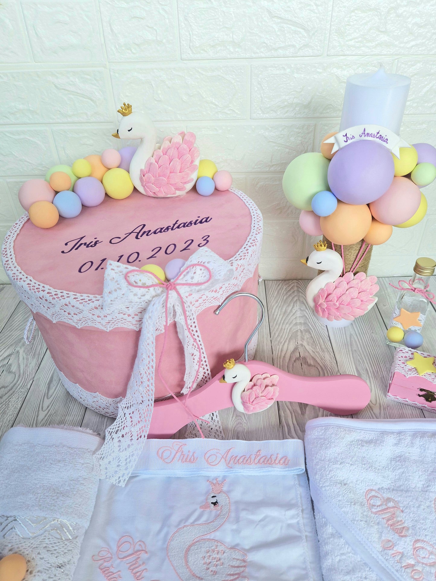 Trusou personalizat Lebada, multicolor - MiLuna Handmade