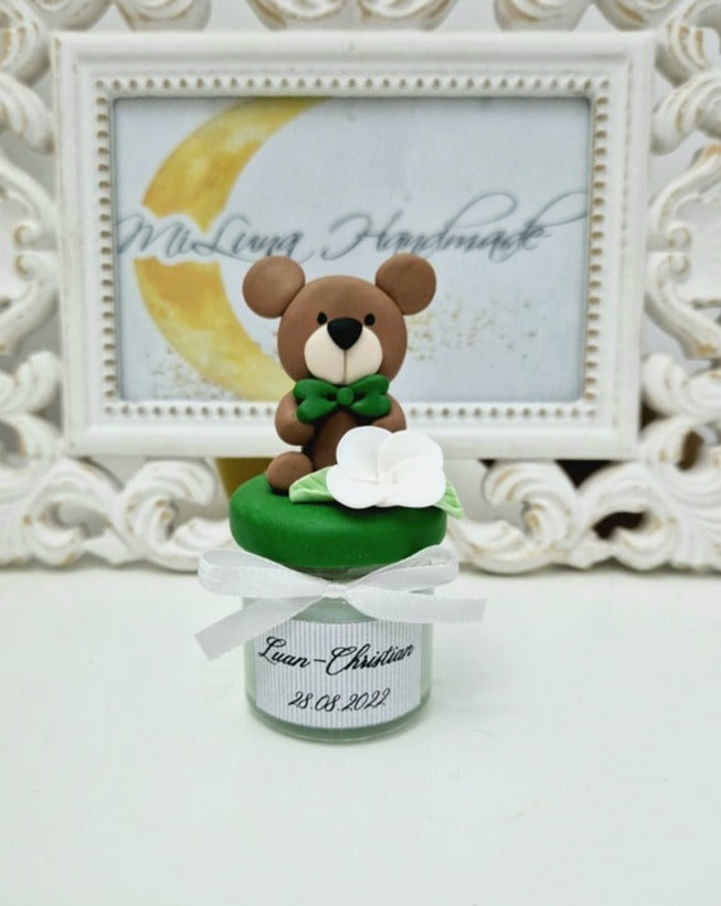 Marturie pentru botez lumanare din ceara - Ursulet Cu Papion Verde - MiLuna Handmade