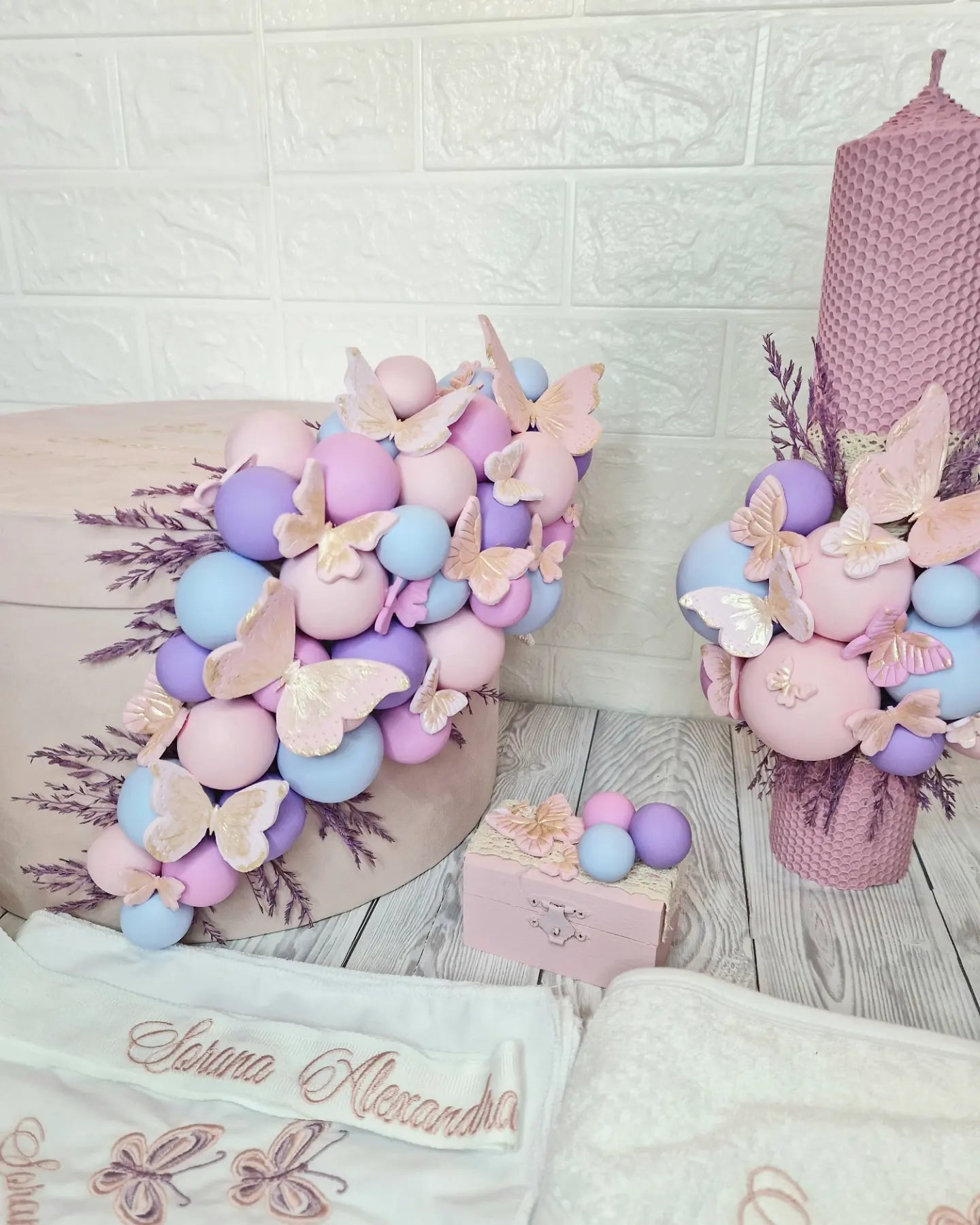 Trusou personalizat + Cutie cu tematica Butterfly - MiLuna Handmade