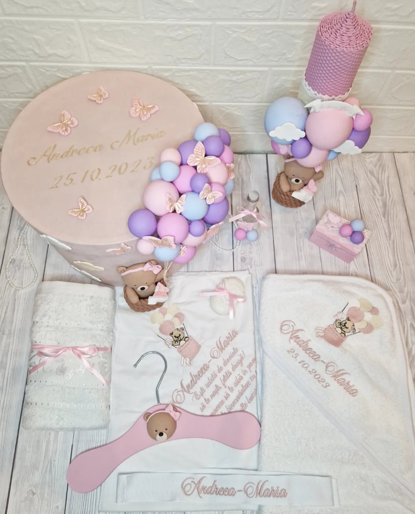 Trusou personalizat + Cutie cu tematica Ursulet in cosulet si Baloane - MiLuna Handmade