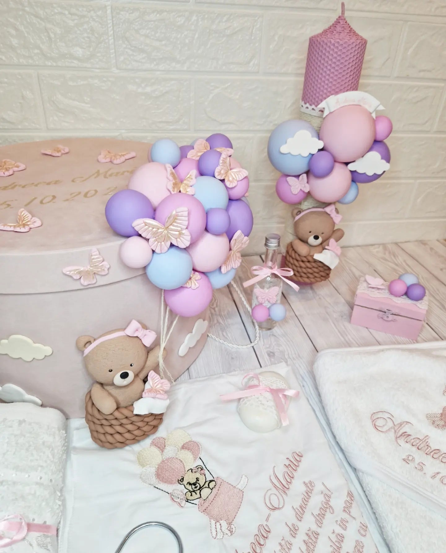 Trusou personalizat + Cutie cu tematica Ursulet in cosulet si Baloane - MiLuna Handmade