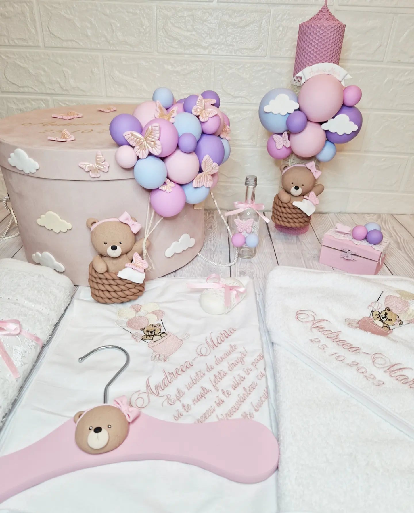 Trusou personalizat + Cutie cu tematica Ursulet in cosulet si Baloane - MiLuna Handmade