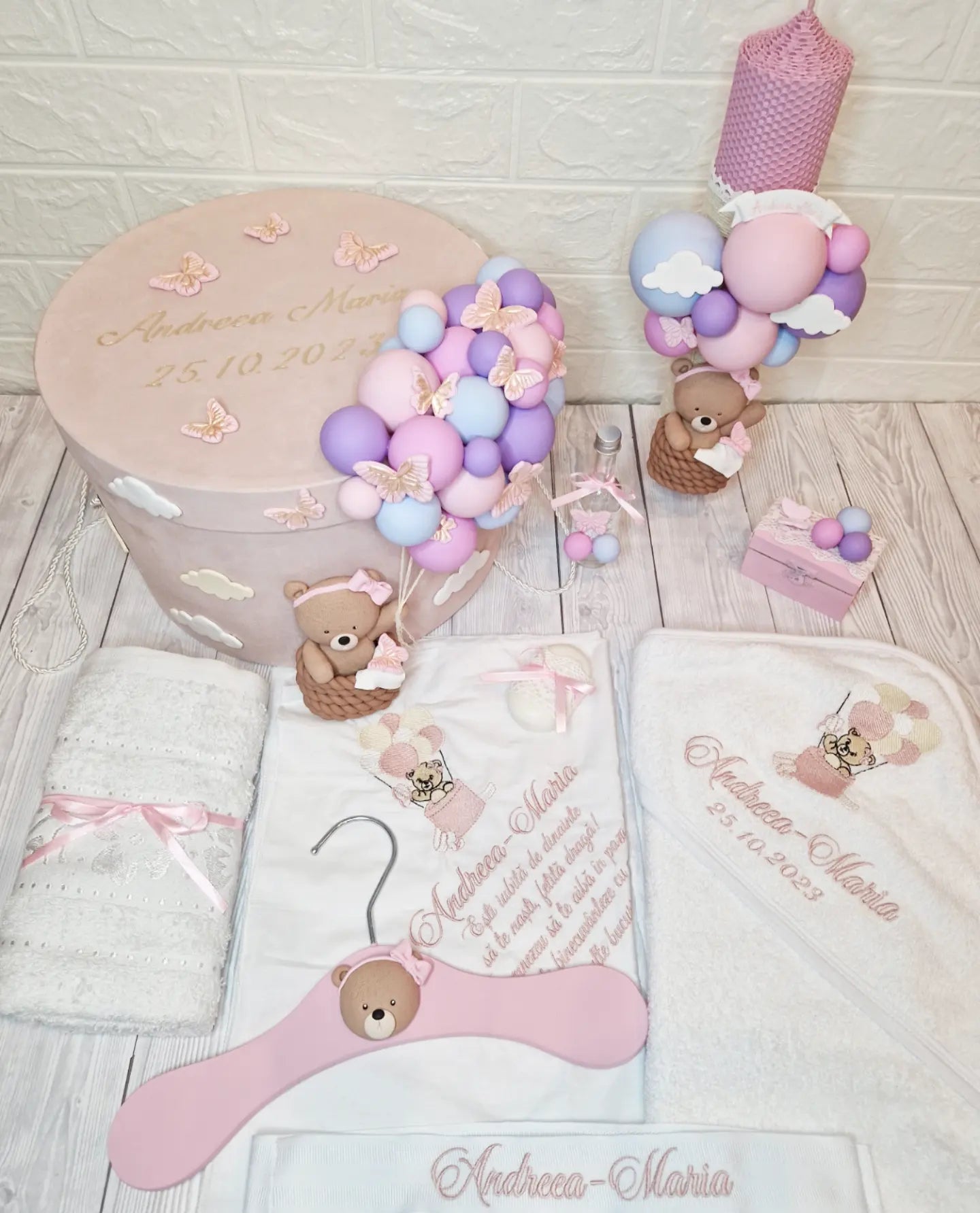 Trusou personalizat + Cutie cu tematica Ursulet in cosulet si Baloane - MiLuna Handmade