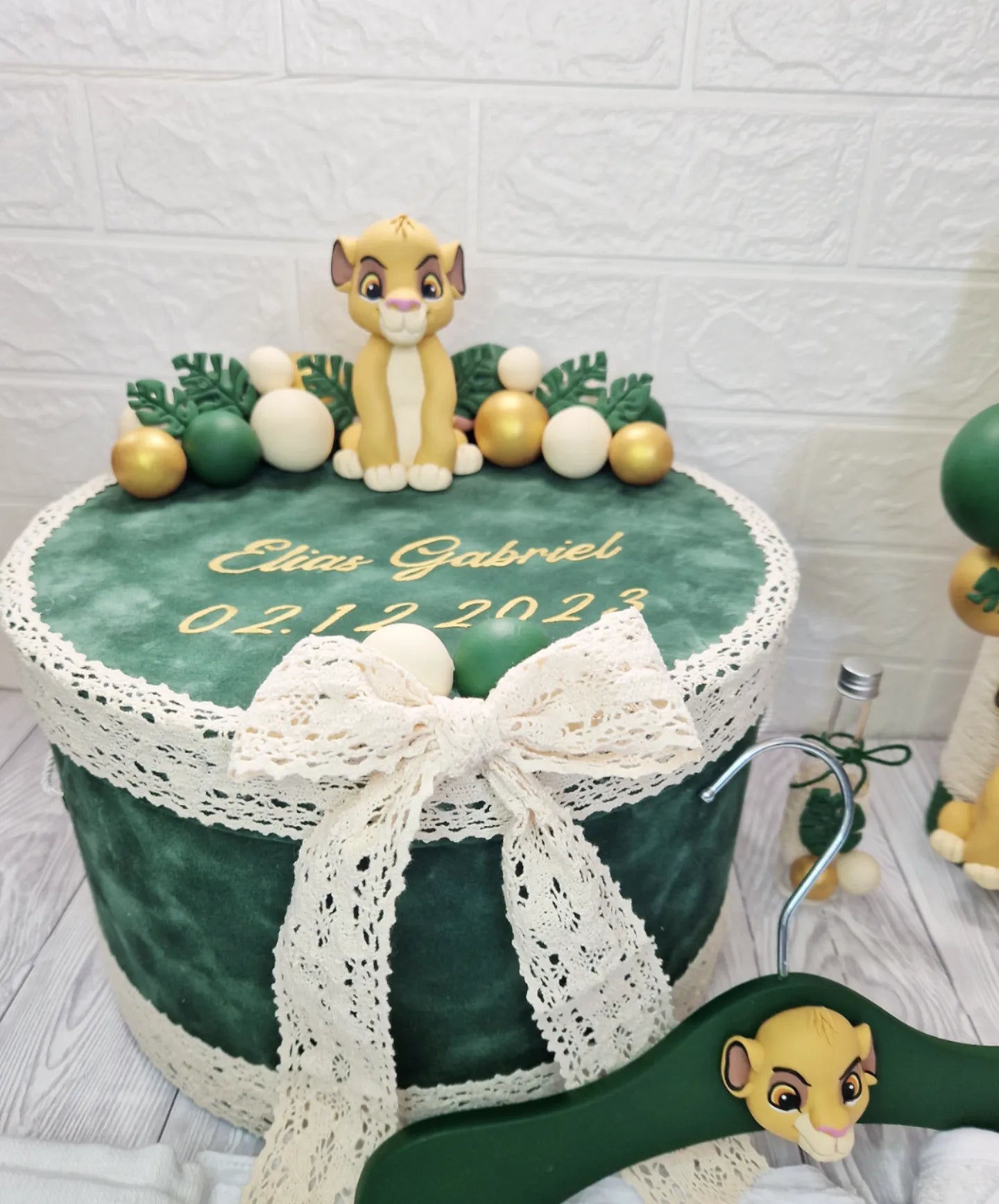 Trusou personalizat + Cutie cu tematica Lion King, Simba - MiLuna Handmade