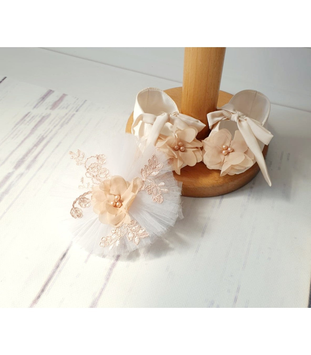 Flores rochita botez cu flori aplicate - MiLuna Handmade