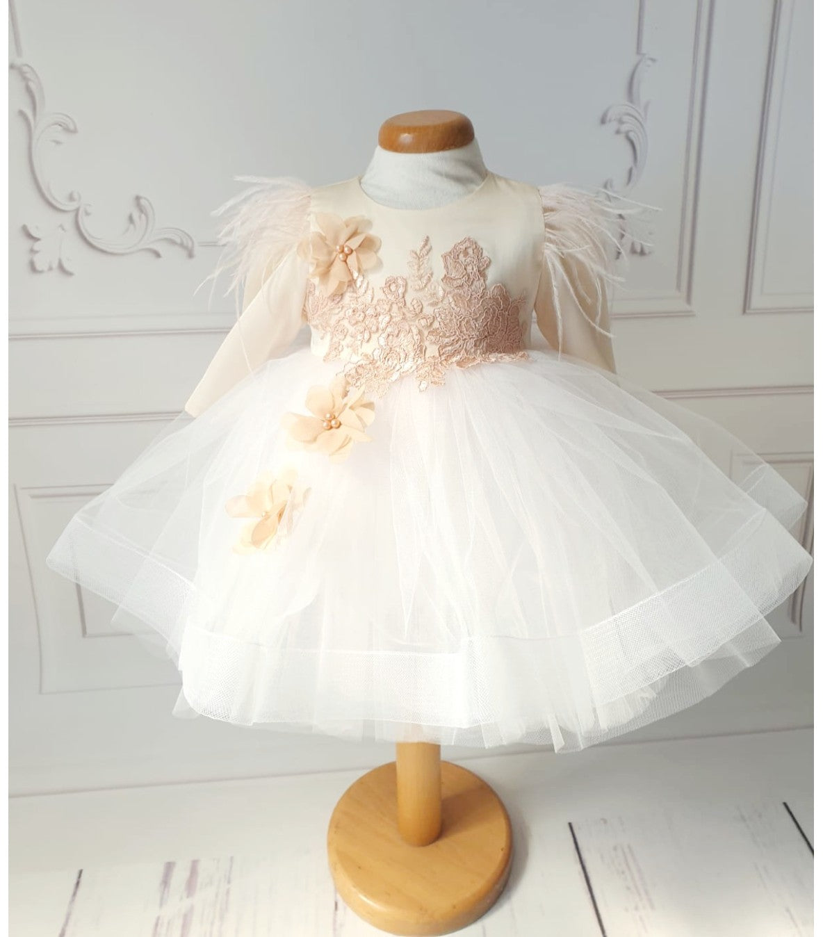 Flores rochita botez cu flori aplicate - MiLuna Handmade