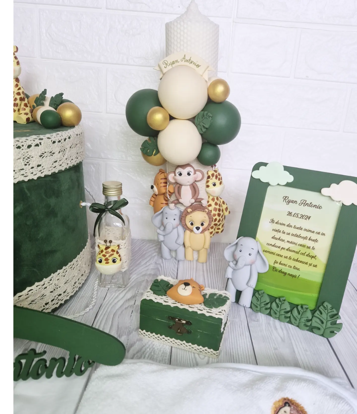 Trusou personalizat + Cutie cu tematica Safari - MiLuna Handmade