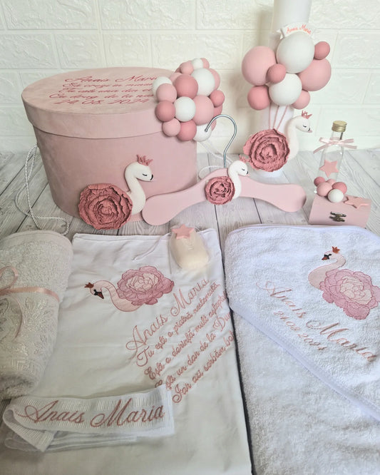 Trusou personalizat + Cutie cu tematica Lebada cu Bujor - MiLuna Handmade