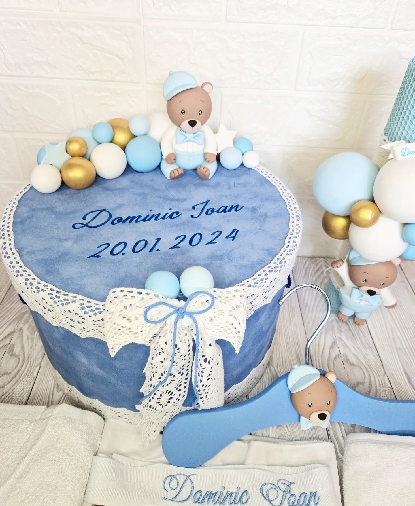 Trusou personalizat + Cutie cu tematica Ursulet cu Bascuta
