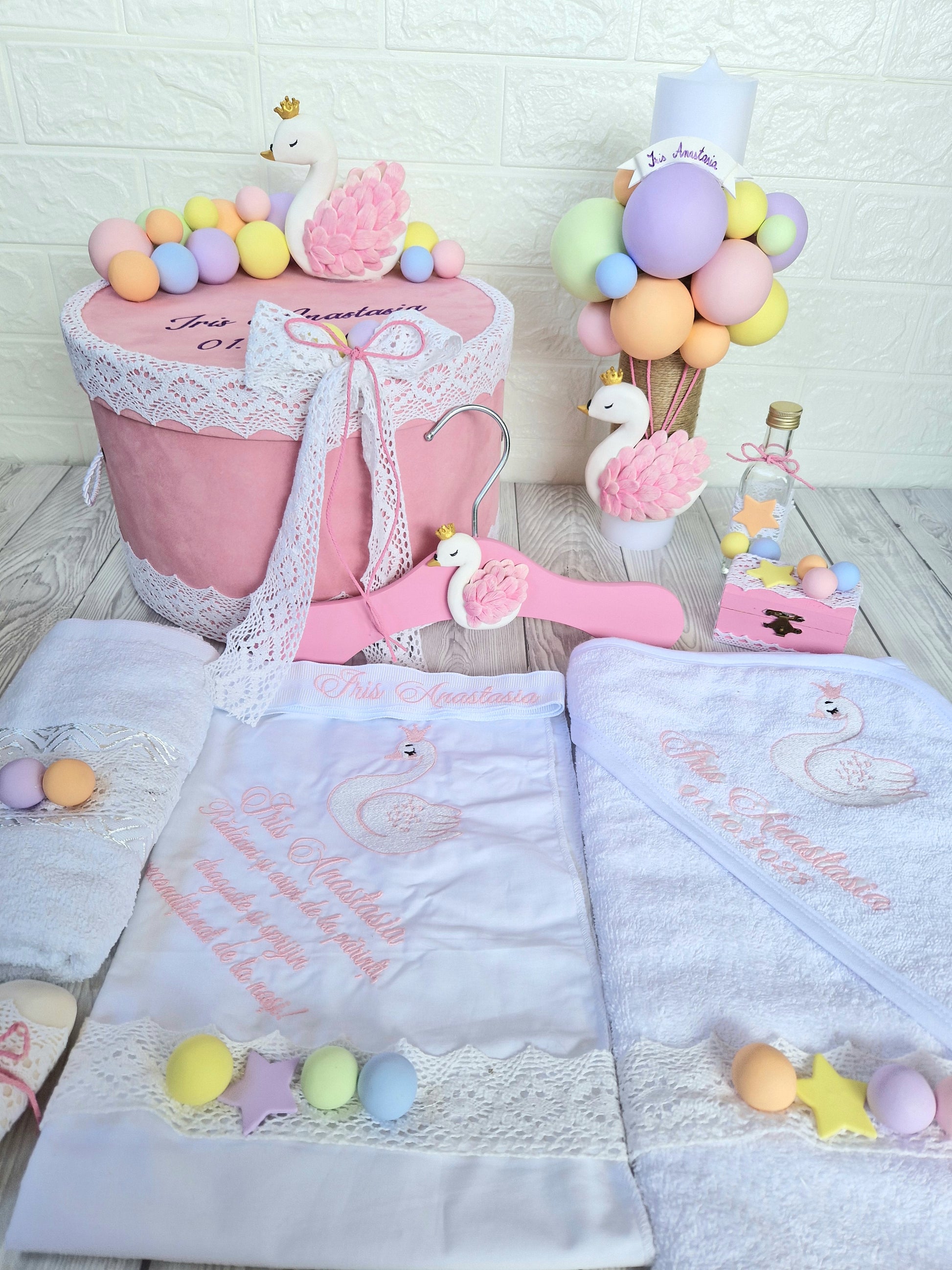 Trusou personalizat Lebada, multicolor - MiLuna Handmade