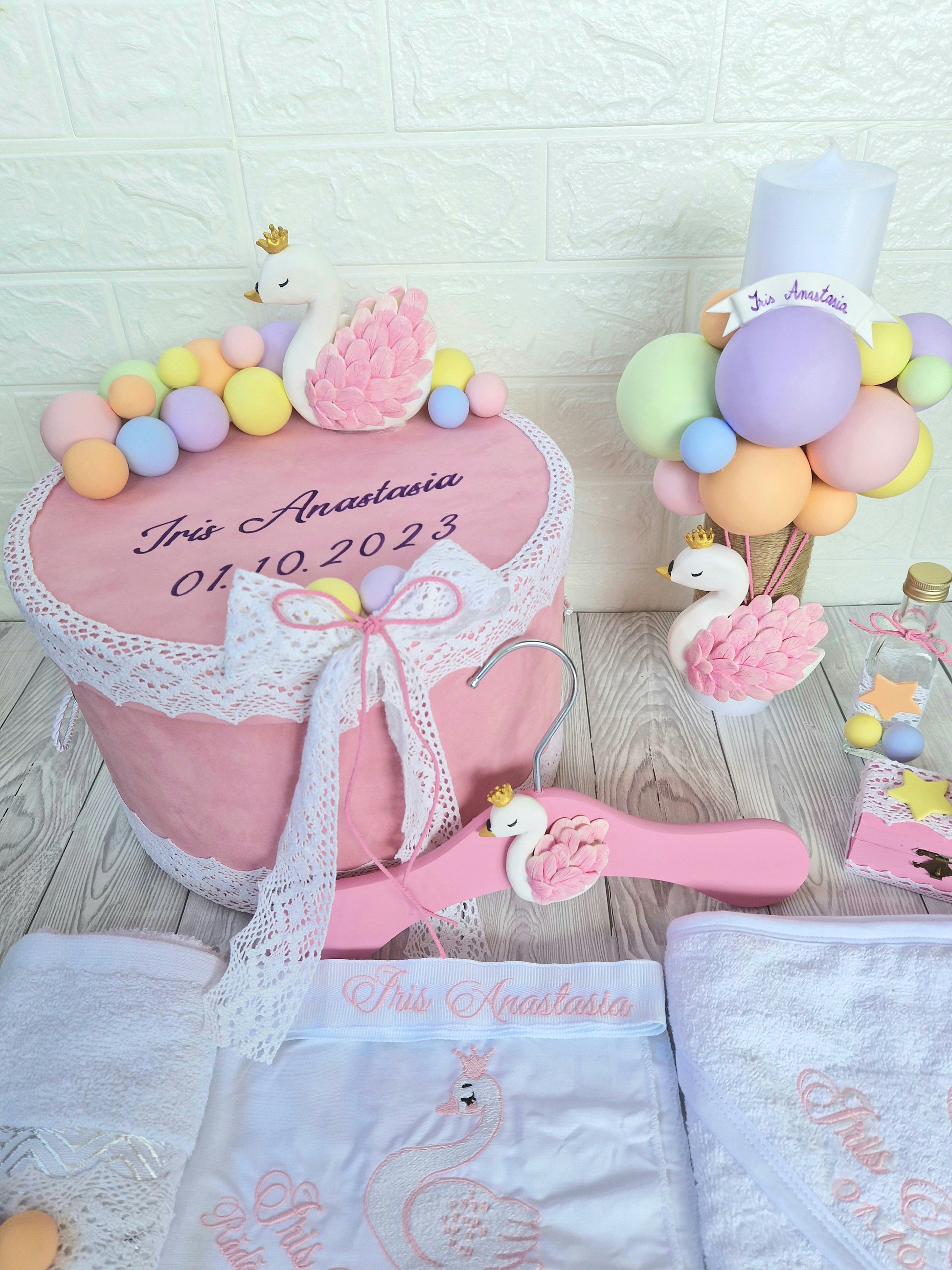 Trusou personalizat Lebada, multicolor - MiLuna Handmade