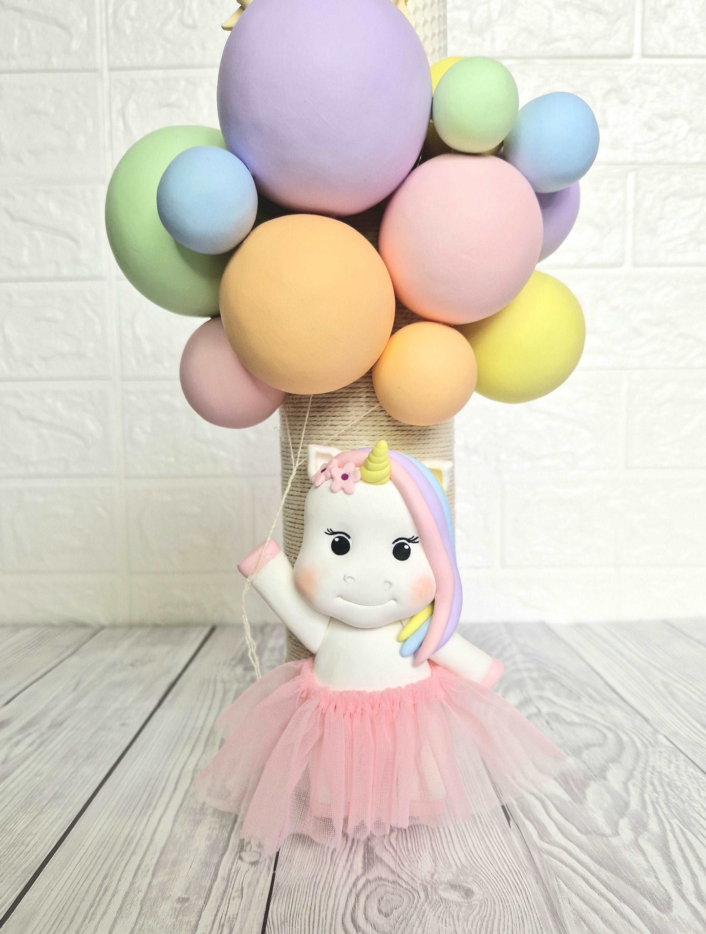 Lumanare de botez din ceara naturala Unicorn cu fustita - MiLuna Handmade