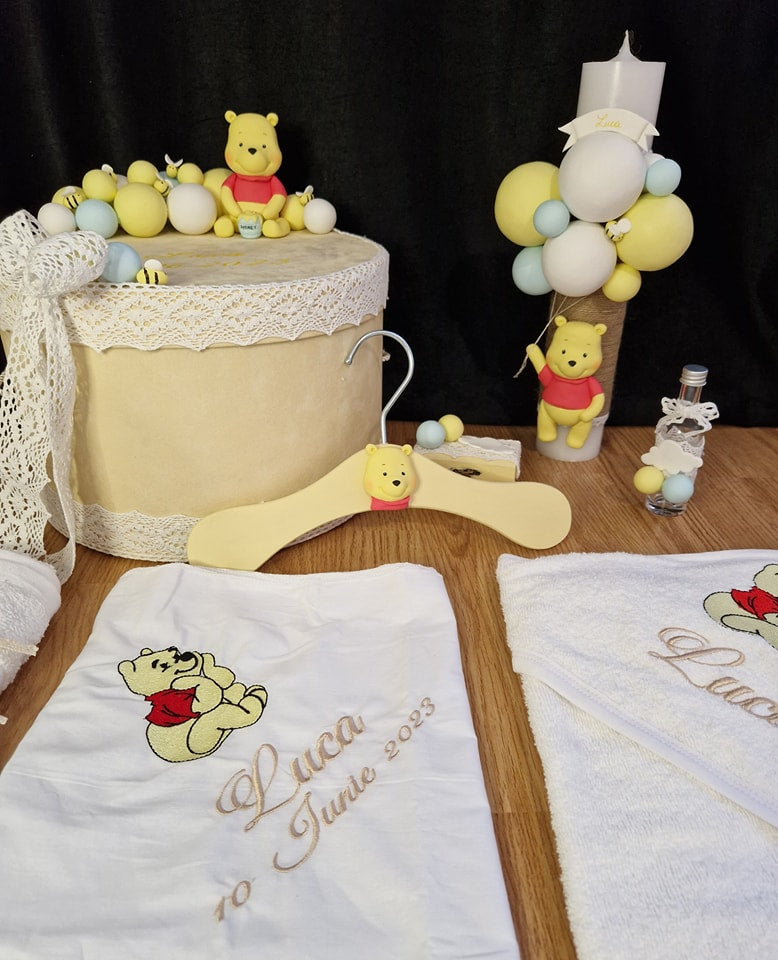 Trusou personalizat + Cutie cu tematica Winnie the Pooh - MiLuna Handmade