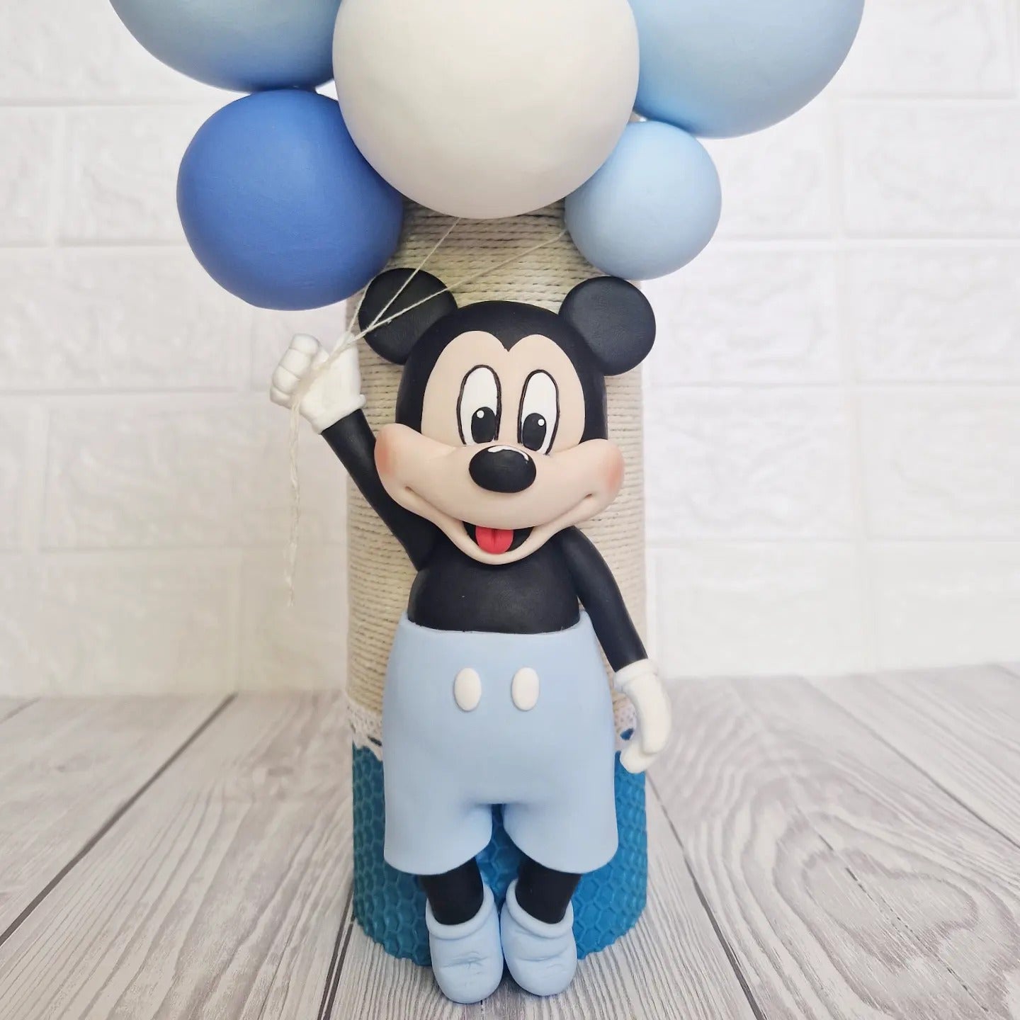 Lumanare de botez din ceara naturala, Mickey - MiLuna Handmade