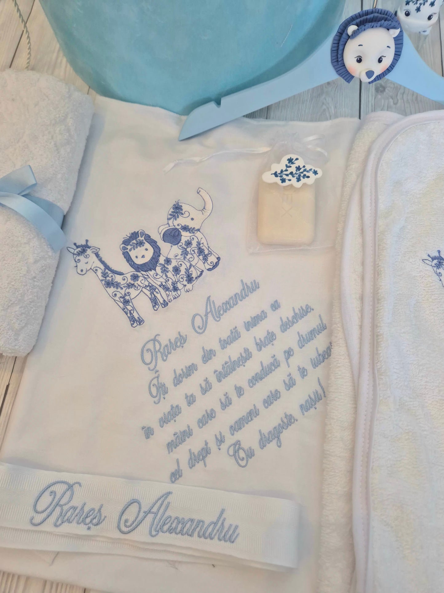Trusou personalizat + Cutie cu tematica Safari blue - MiLuna Handmade