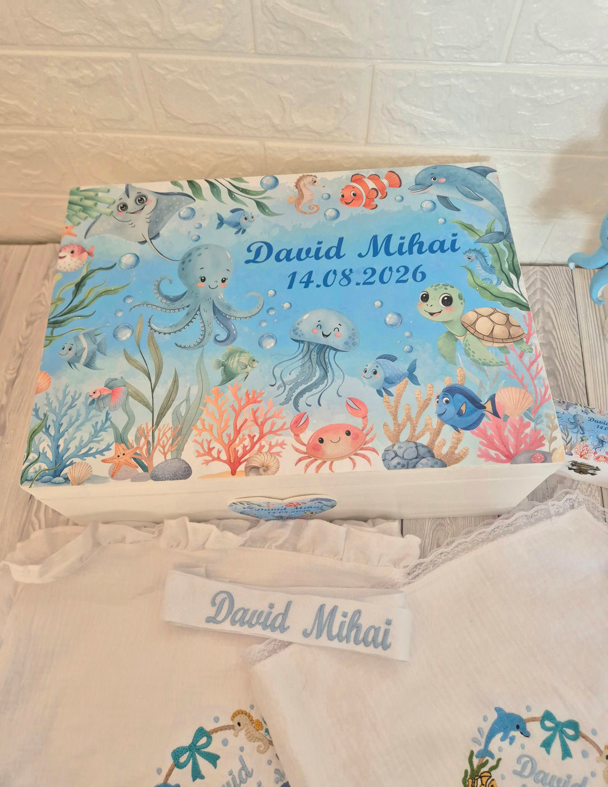 Trusou din muselina personalizat + Cutie cu tematica Marina/Ocean