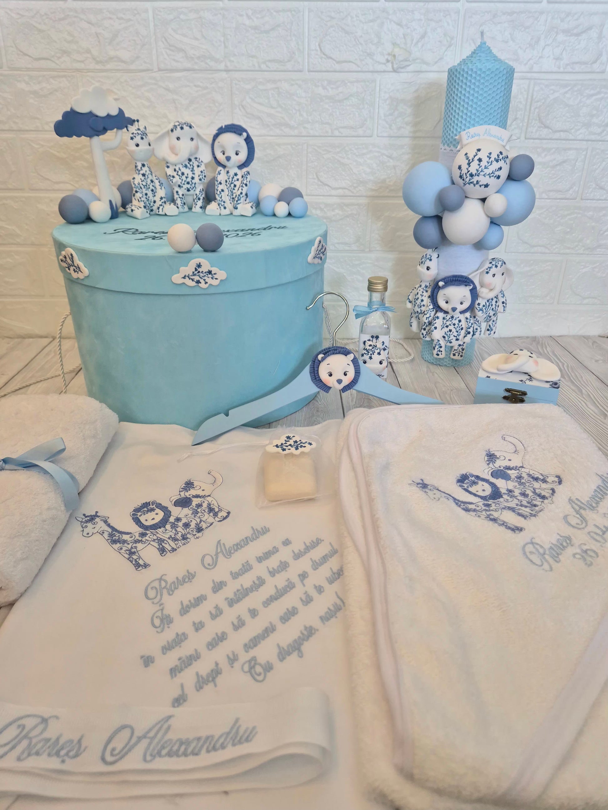 Trusou personalizat + Cutie cu tematica Safari blue - MiLuna Handmade